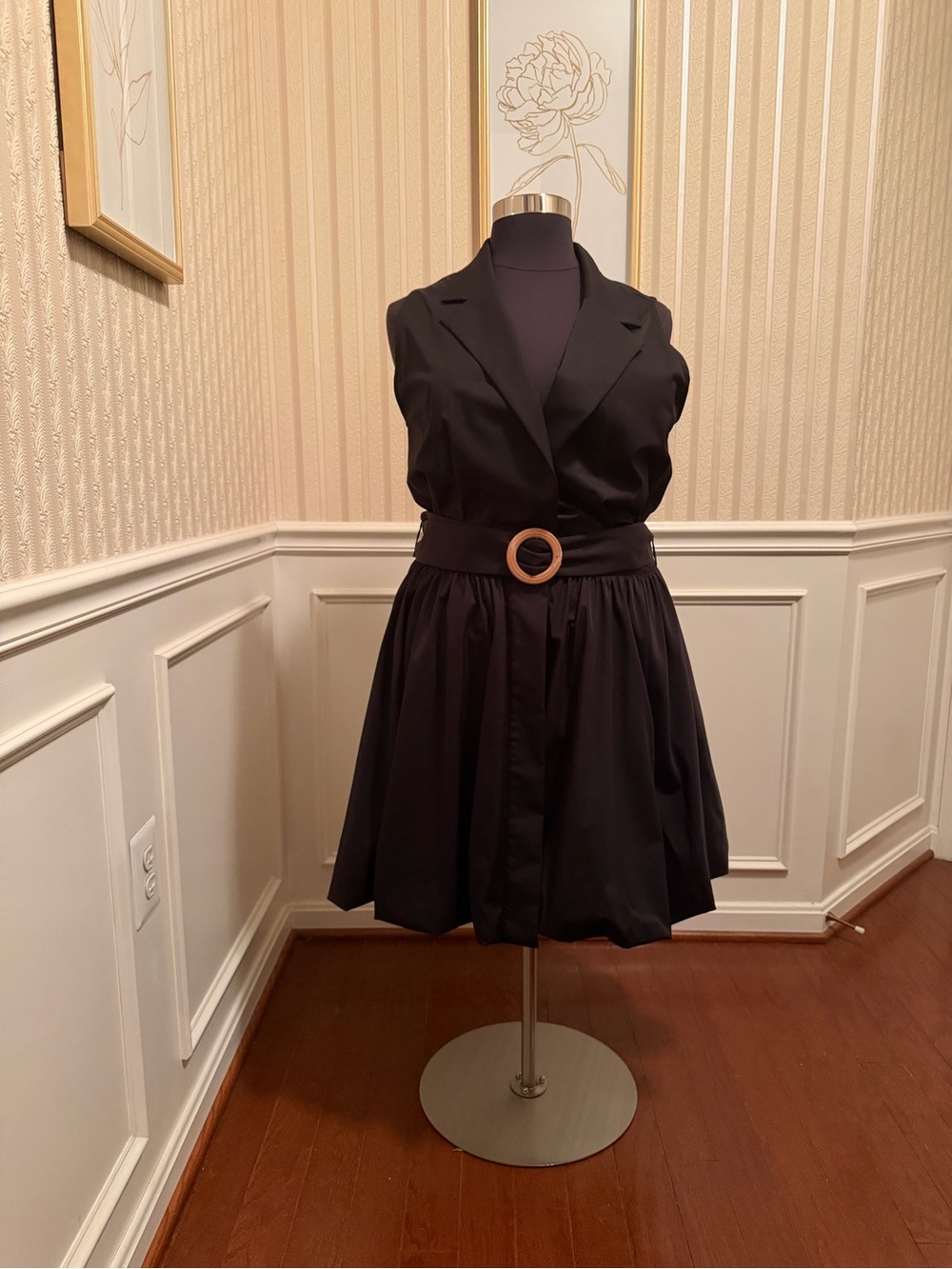 Black Sleeveless Bubble Dress with Statement Belt HOT ITEM! NEW!